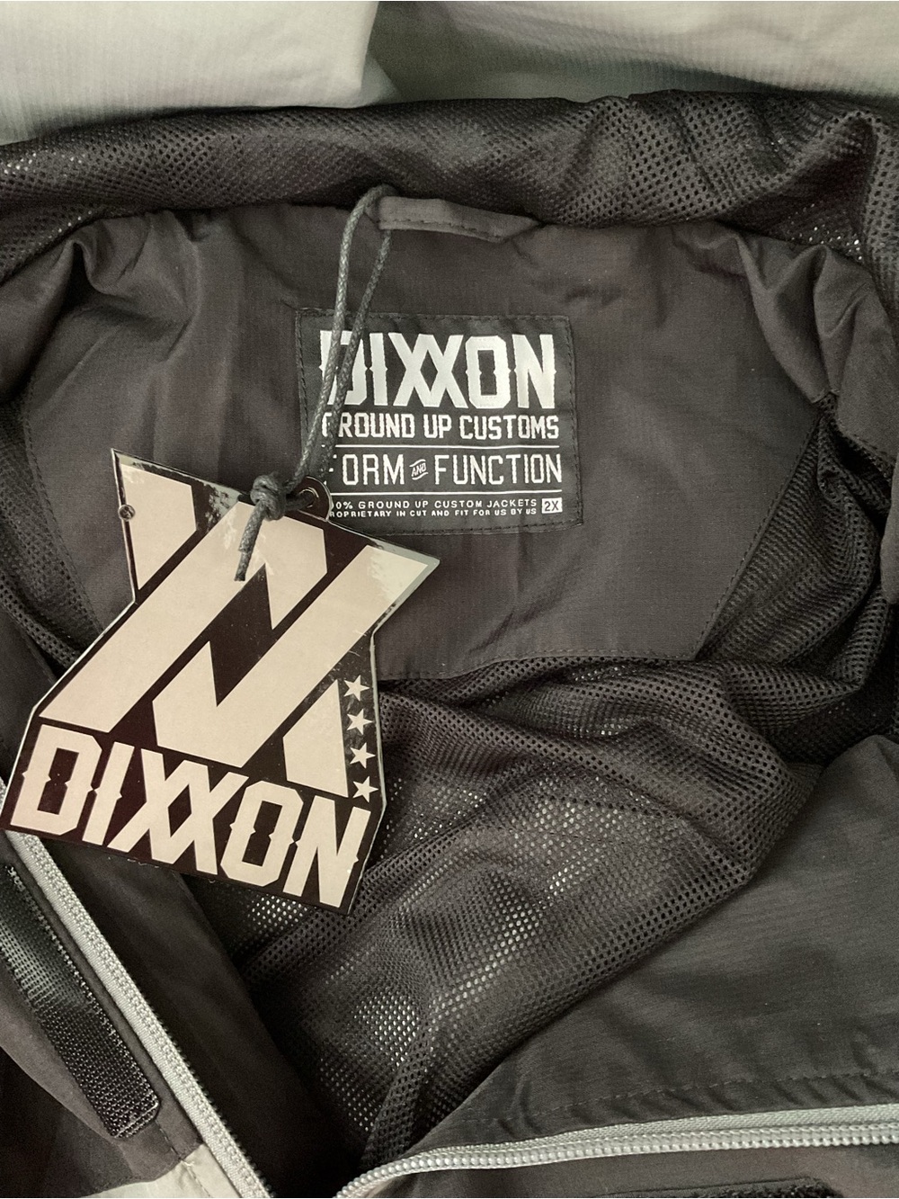 NWT Dixxon Flannel Co Tech Rain Jacket 2XL Ground Up Customs Two Tone Hooded - Picture 8 of 8